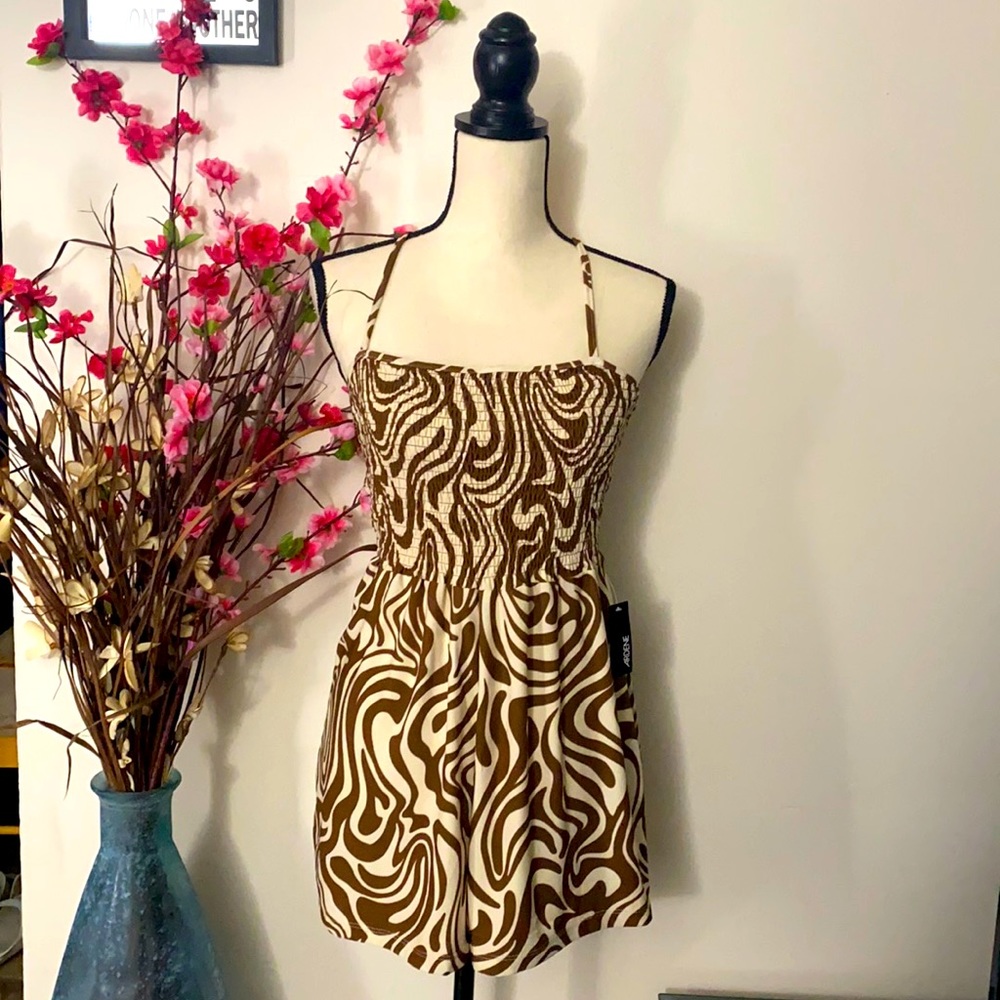 ☀️💕NEW WITH TAG SEXY BACK ANIMAL PRINTED ROMPER💕❤️